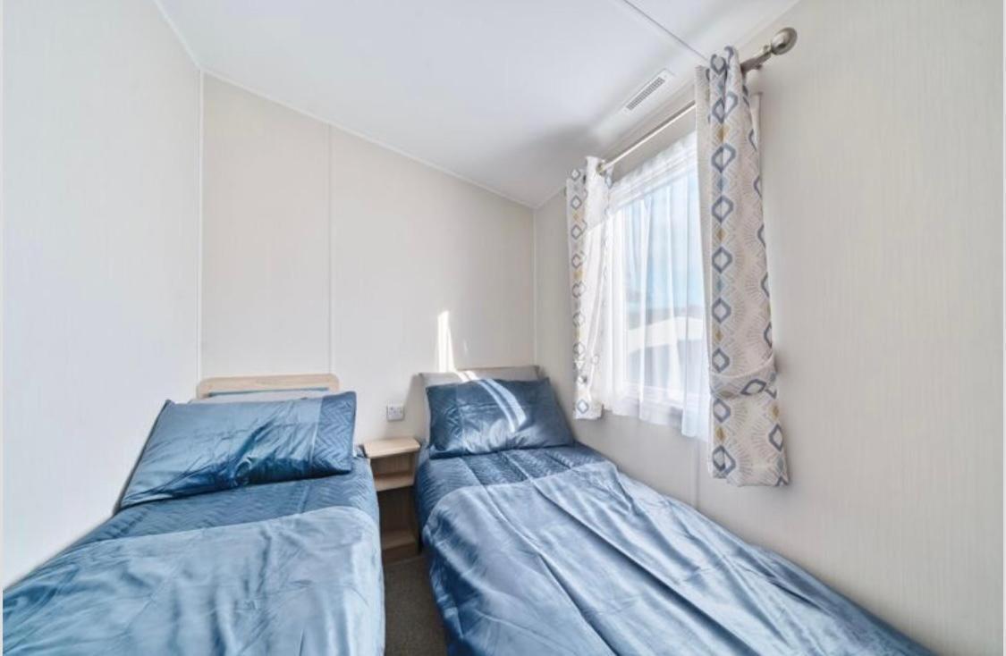 Emma'S Retreat 3-Bedroom Caravan Sleeps 6 At Durdle Door Nr Wareham Dorset Экстерьер фото
